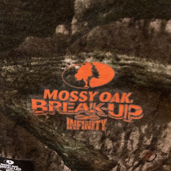 Mossy Oak Break-Up Infinity Camouflage Short Sleeve T-Shirt - Picture 5 of 9
